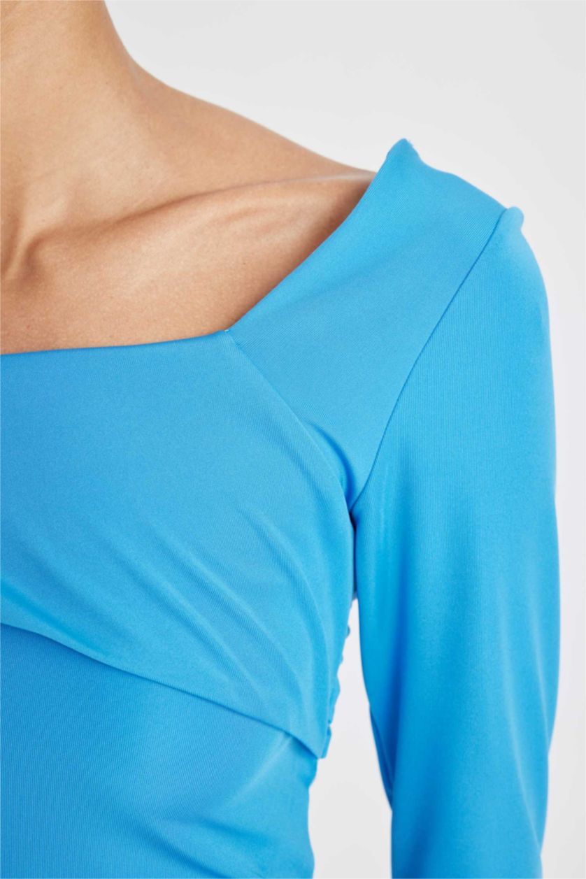 Kadın Mavi Fitted Vücuda Oturan Omzu Açık Uzun Kollu Tişört