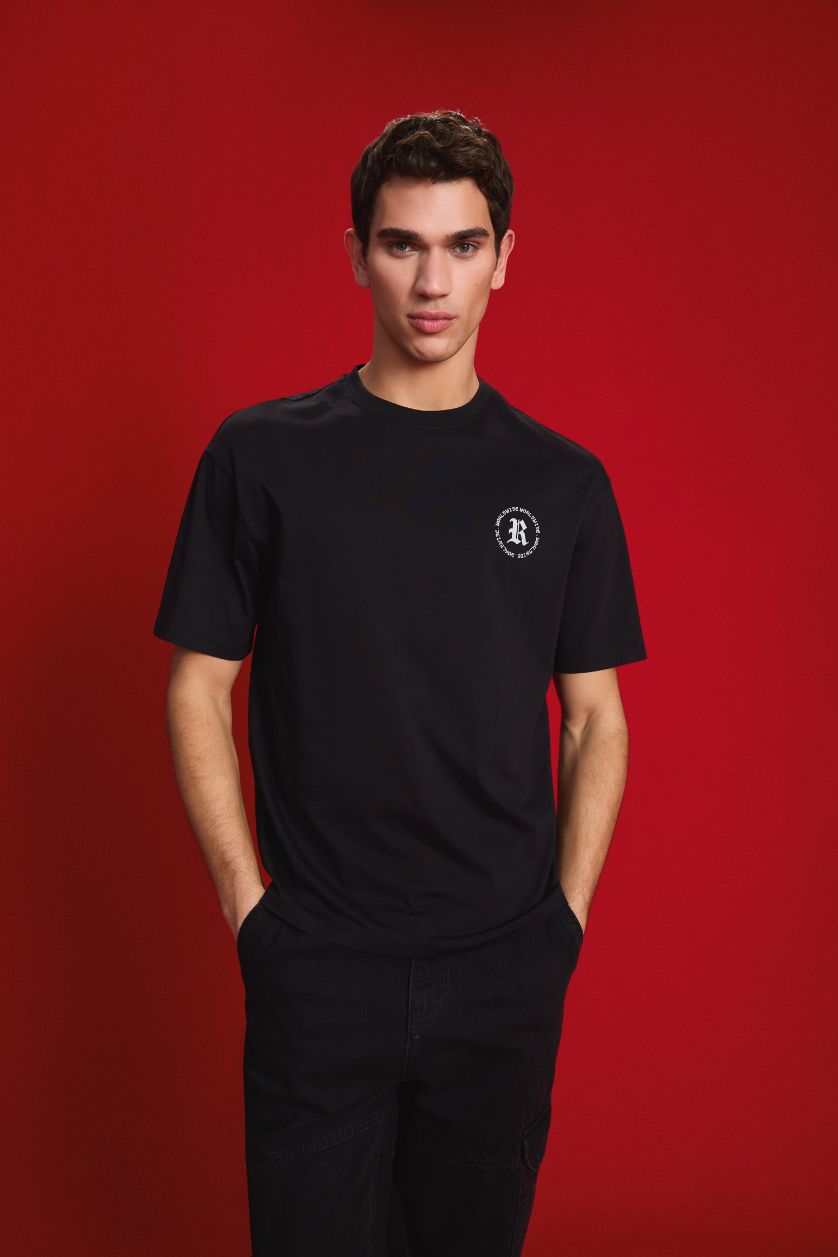 Erkek Siyah %100 Pamuk Boxy Fit Bisiklet Yaka Sırt Baskılı Kısa Kollu Tişört