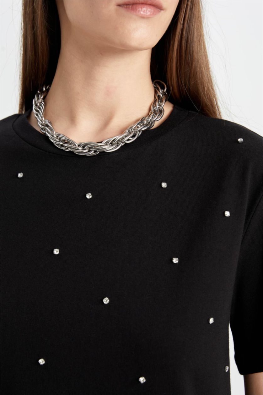 Kadın Siyah Regular Fit Bisiklet Yaka Taş Detaylı Casual Kısa Kollu Tişört