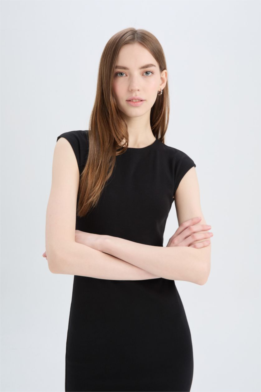 Woman Black Bodycon Crew Neck Ribana Midi Dress