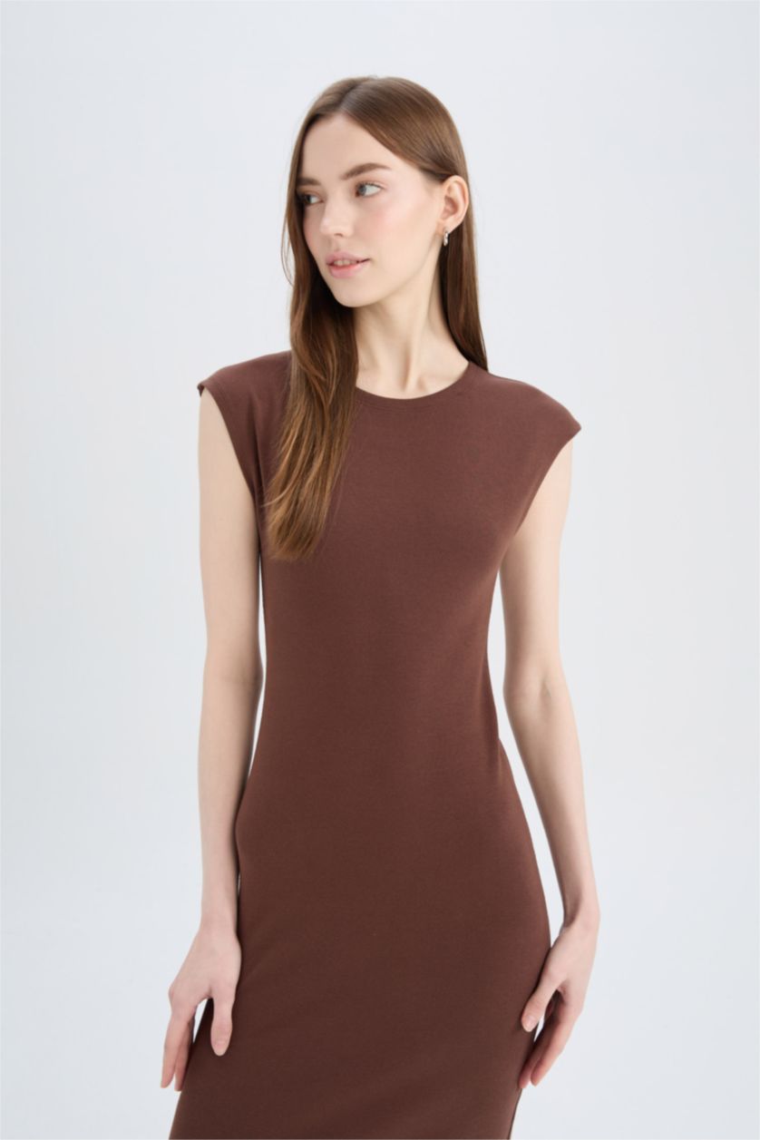 Kadın Kahve Bodycon Vücudu Saran Bisiklet Yaka Ribana Kısa Kollu Midi Elbise