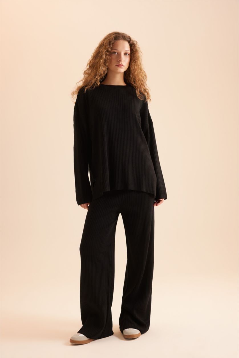 Kadın Siyah Relax Fit 2'li Takım Triko Bisiklet Yaka Kazak Geniş Paça Pantolon