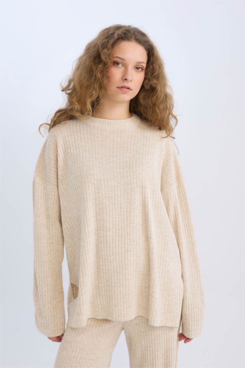 Kadın Ekru Relax Fit 2'li Takım Triko Bisiklet Yaka Kazak Geniş Paça Pantolon