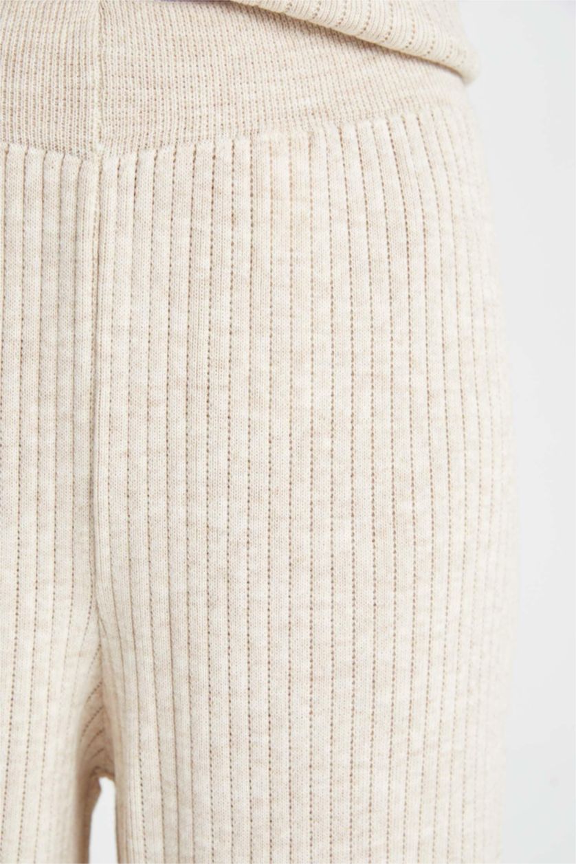 Kadın Ekru Relax Fit 2'li Takım Triko Bisiklet Yaka Kazak Geniş Paça Pantolon