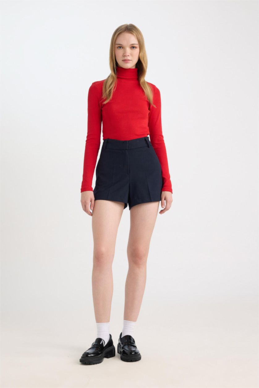 Kadın Lacivert Slim Fit Dar Kesim Normal Bel Basic Düz Şort