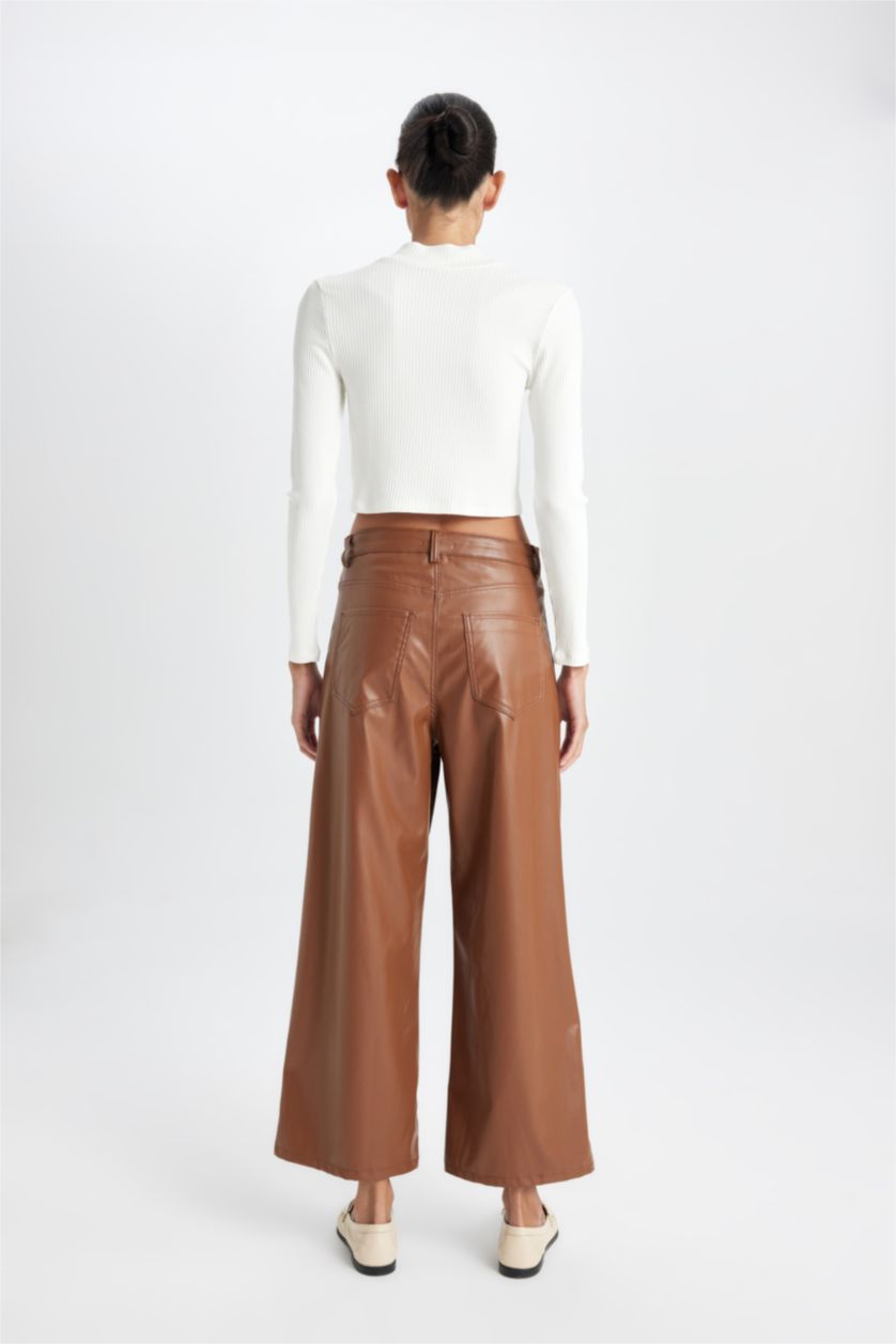 حريمي بني فاتح بنطلون كروب فيت جلد صناعي بخصر عالي