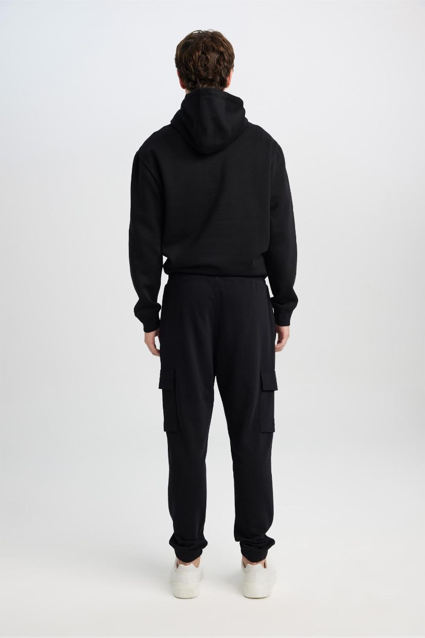 MAN Black Regular Fit Basic Elastic Leg Jogger Sweatpants