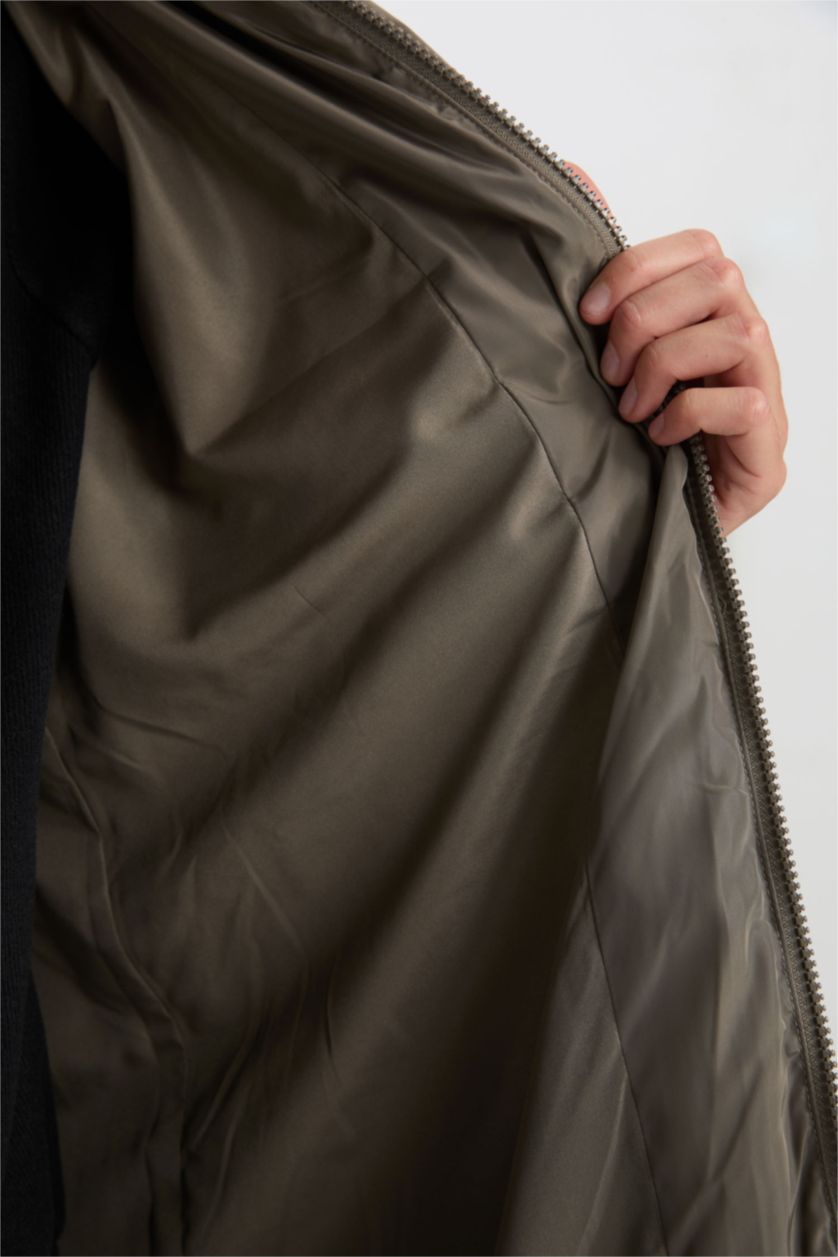 Женщины Хаки Куртка водоотталкивающая стандартного кроя с капюшоном