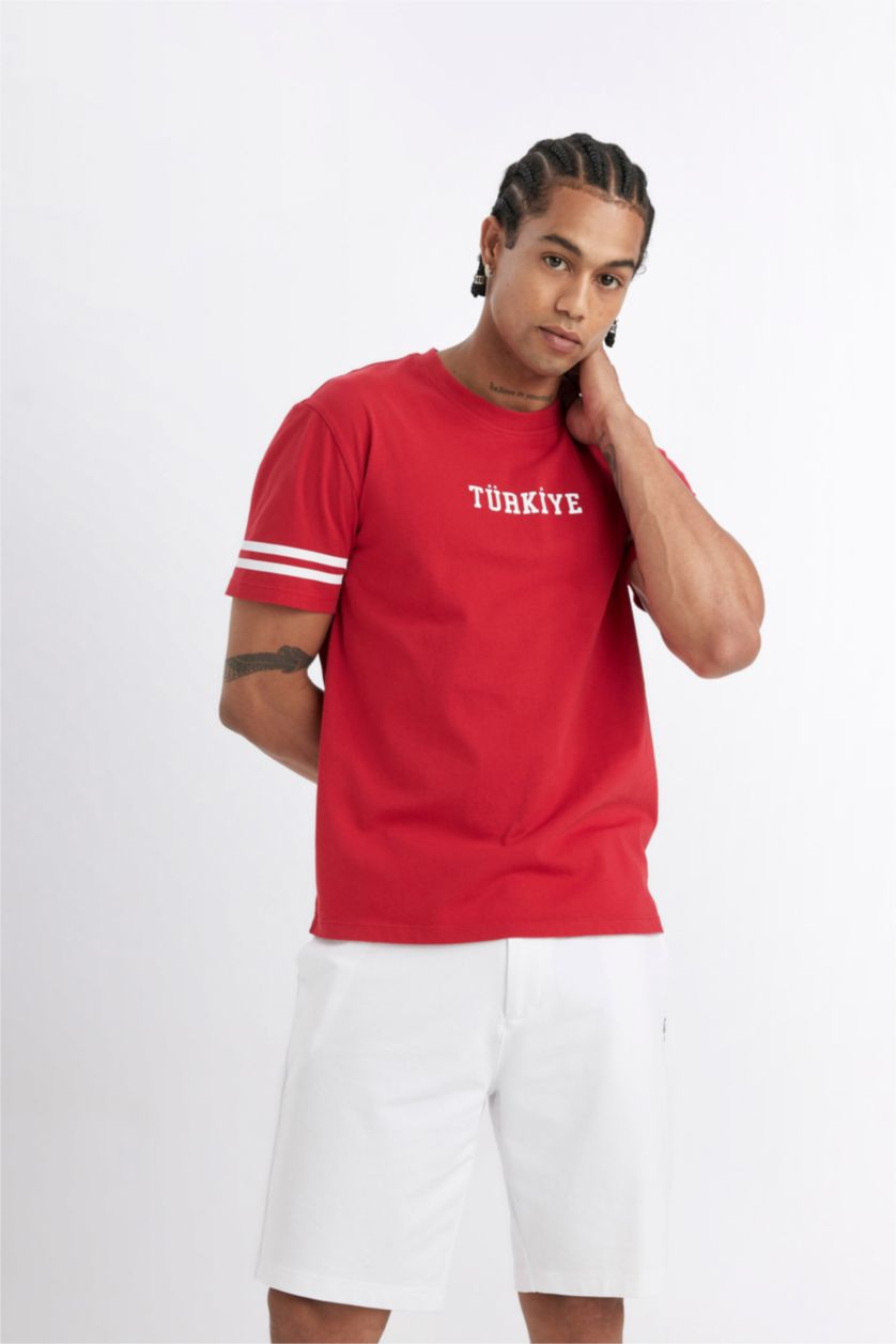رجالي أحمر تيشيرت رياضي قصة عادية مطبوع من DeFactoFit