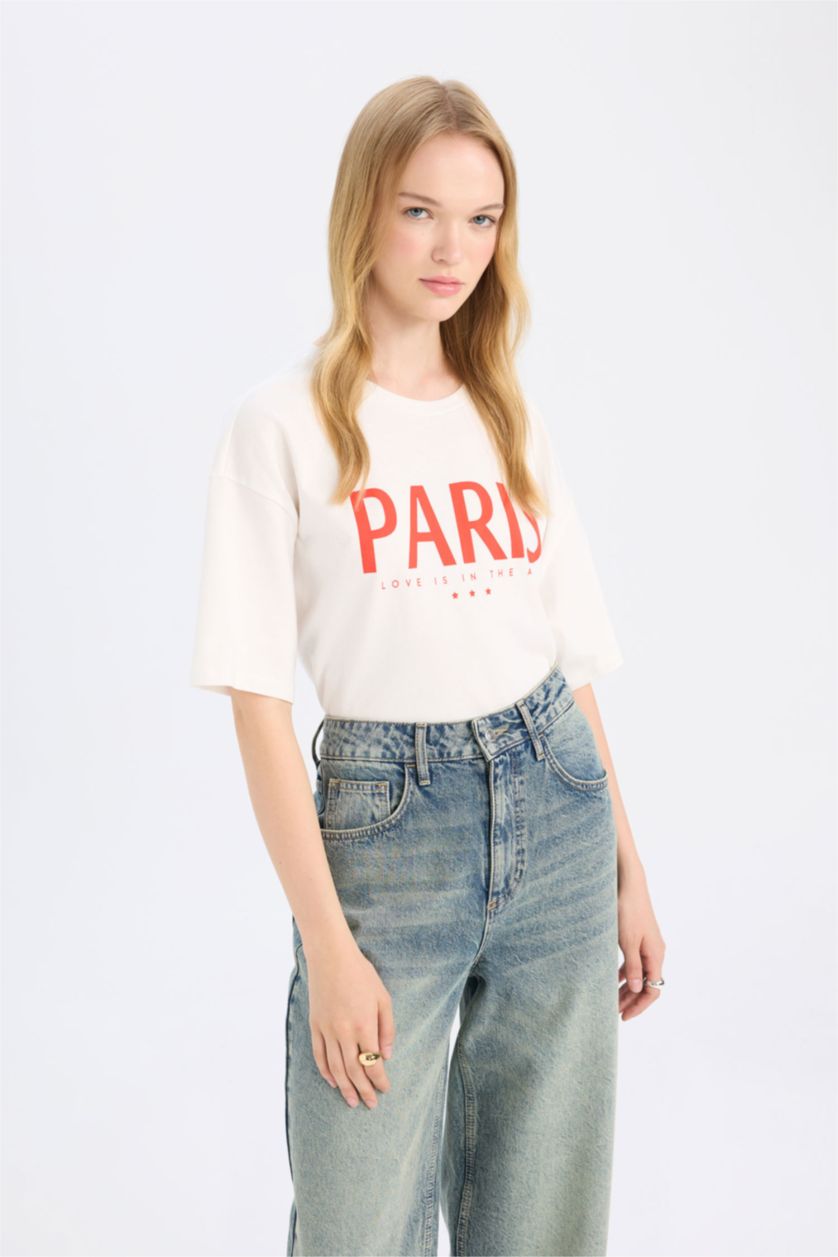 Kadın Ekru Oversize Geniş Kalıp Bisiklet Yaka Baskılı Kısa Kollu Tişört