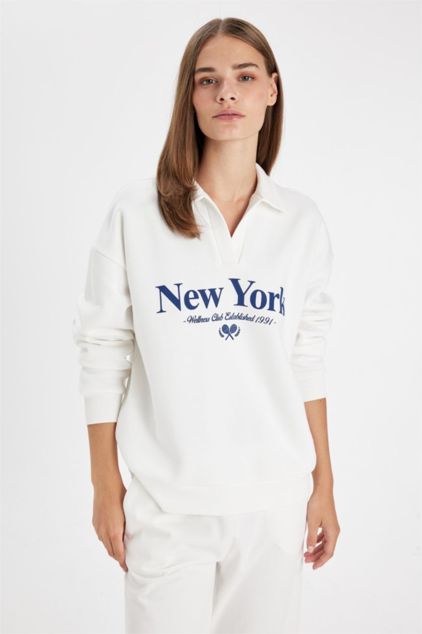 Kadın Ekru Relax Fit Polo Yaka Baskılı Kalın Sweatshirt