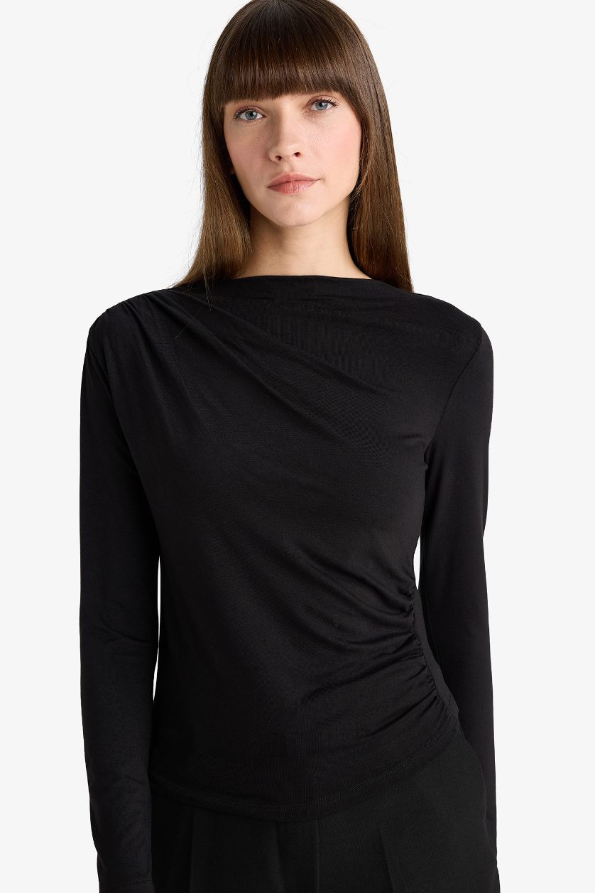 Kadın Siyah Slim Fit Dar Kesim Kayık Yaka Uzun Kollu Bluz