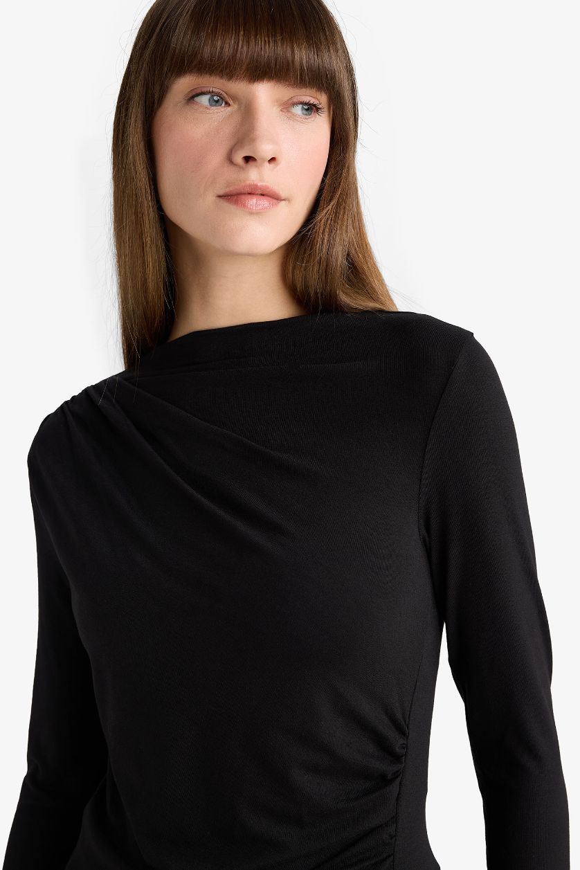 Kadın Siyah Slim Fit Dar Kesim Kayık Yaka Uzun Kollu Bluz