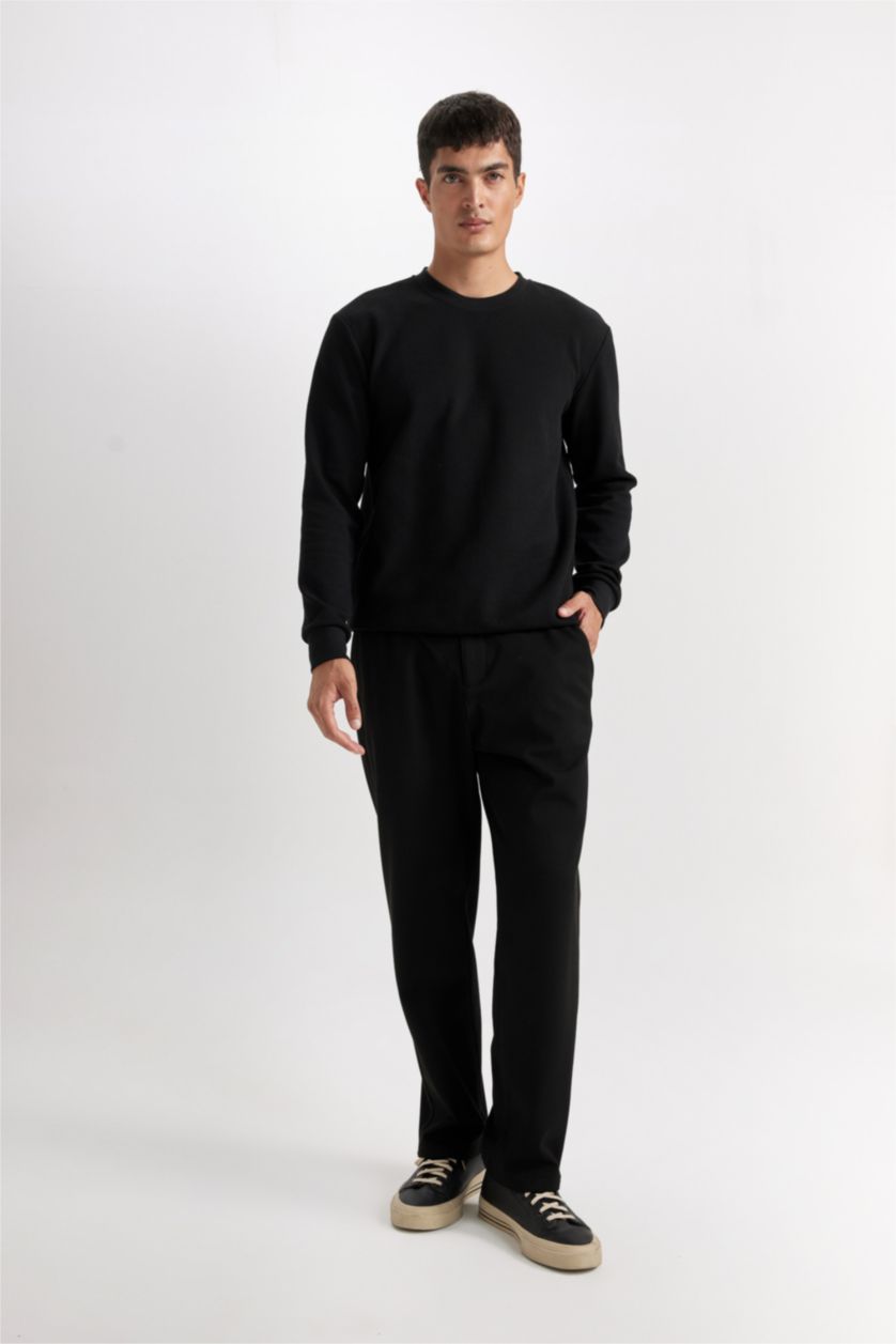 Erkek Siyah Regular Fit Bisiklet Yaka Jakarlı Sweatshirt