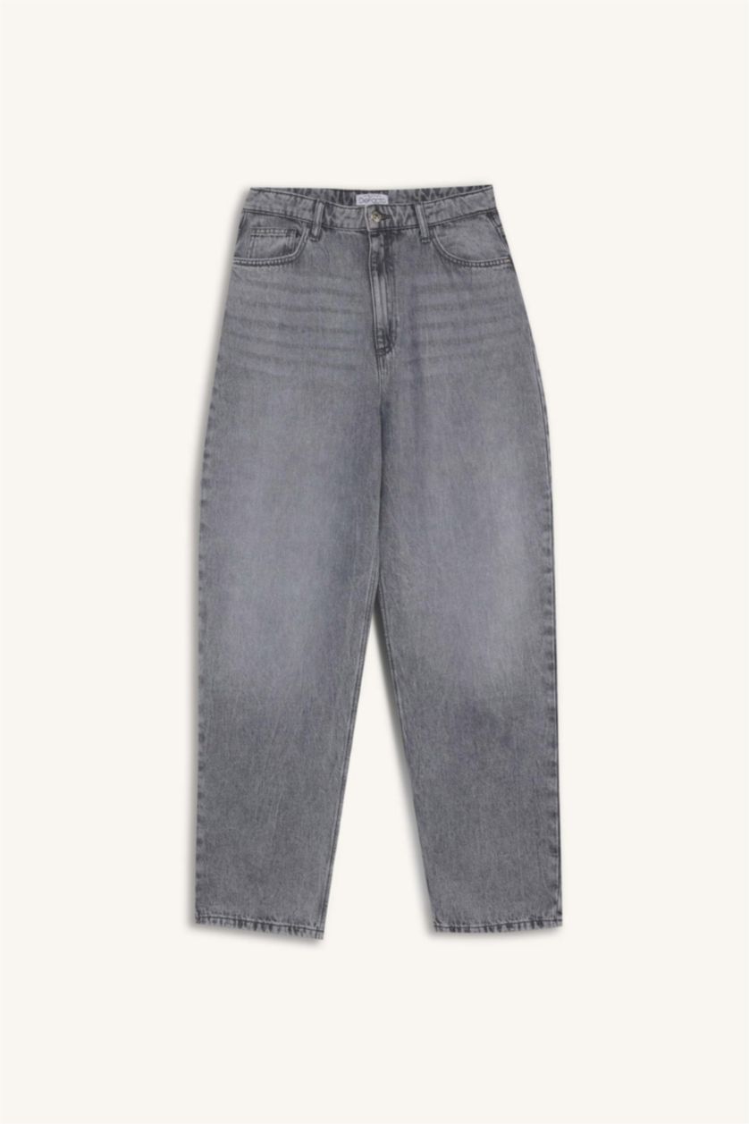 Kadın Gri Baggy Fit Yüksek Bel Düz Paça Uzun Jean Yıkamalı Pantolon