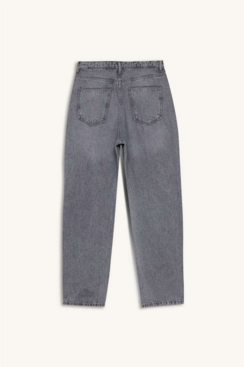 Kadın Gri Baggy Fit Yüksek Bel Düz Paça Uzun Jean Yıkamalı Pantolon