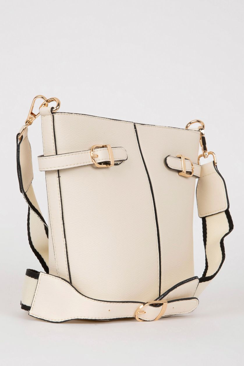 Kadın Bej Kadın Tokalı Suni Deri Çapraz Çanta