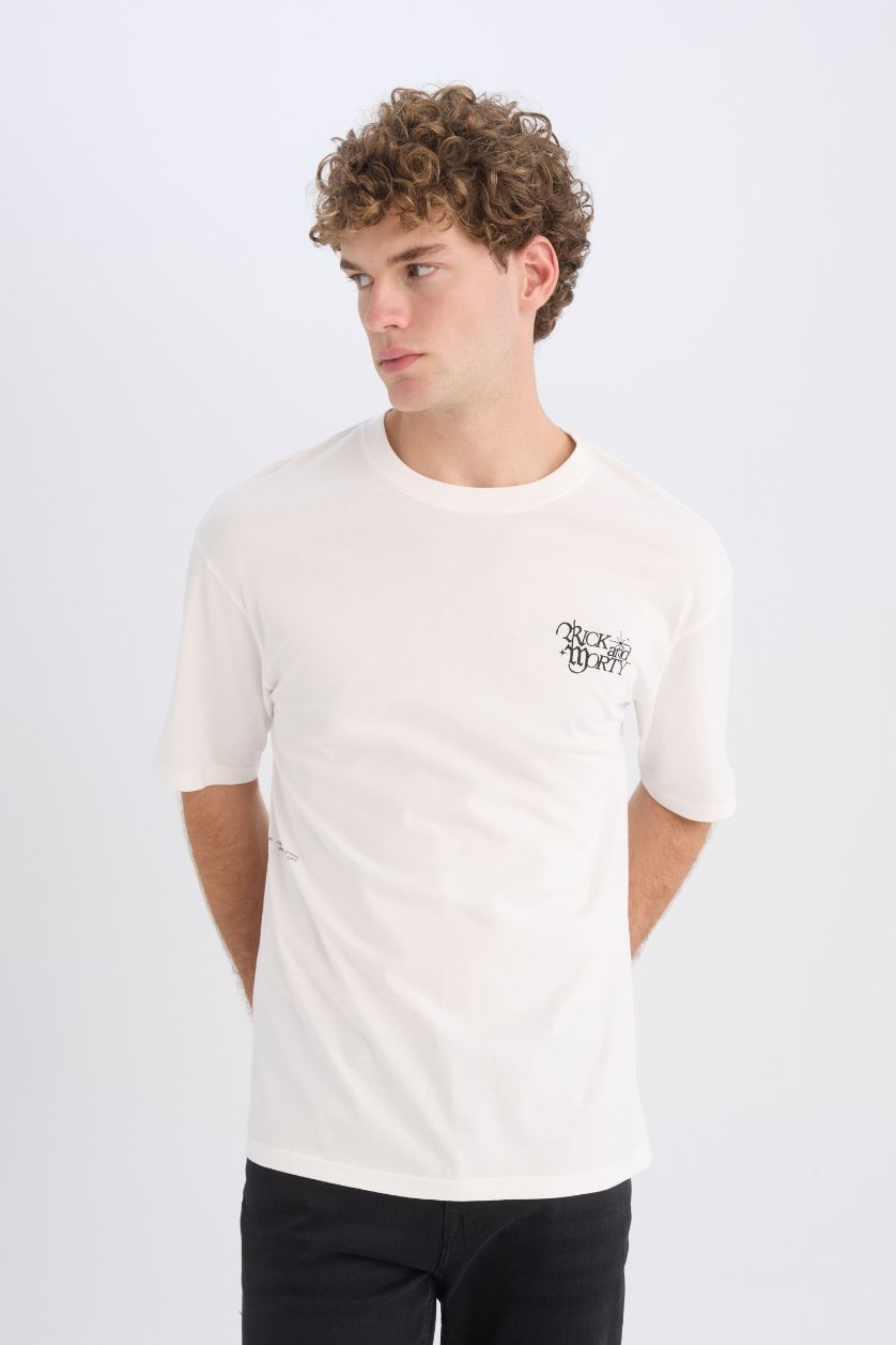 Erkek Ekru %100 Pamuk Rick and Morty Boxy Fit Bisiklet Yaka Sırt Baskılı Kısa Kollu Tişört