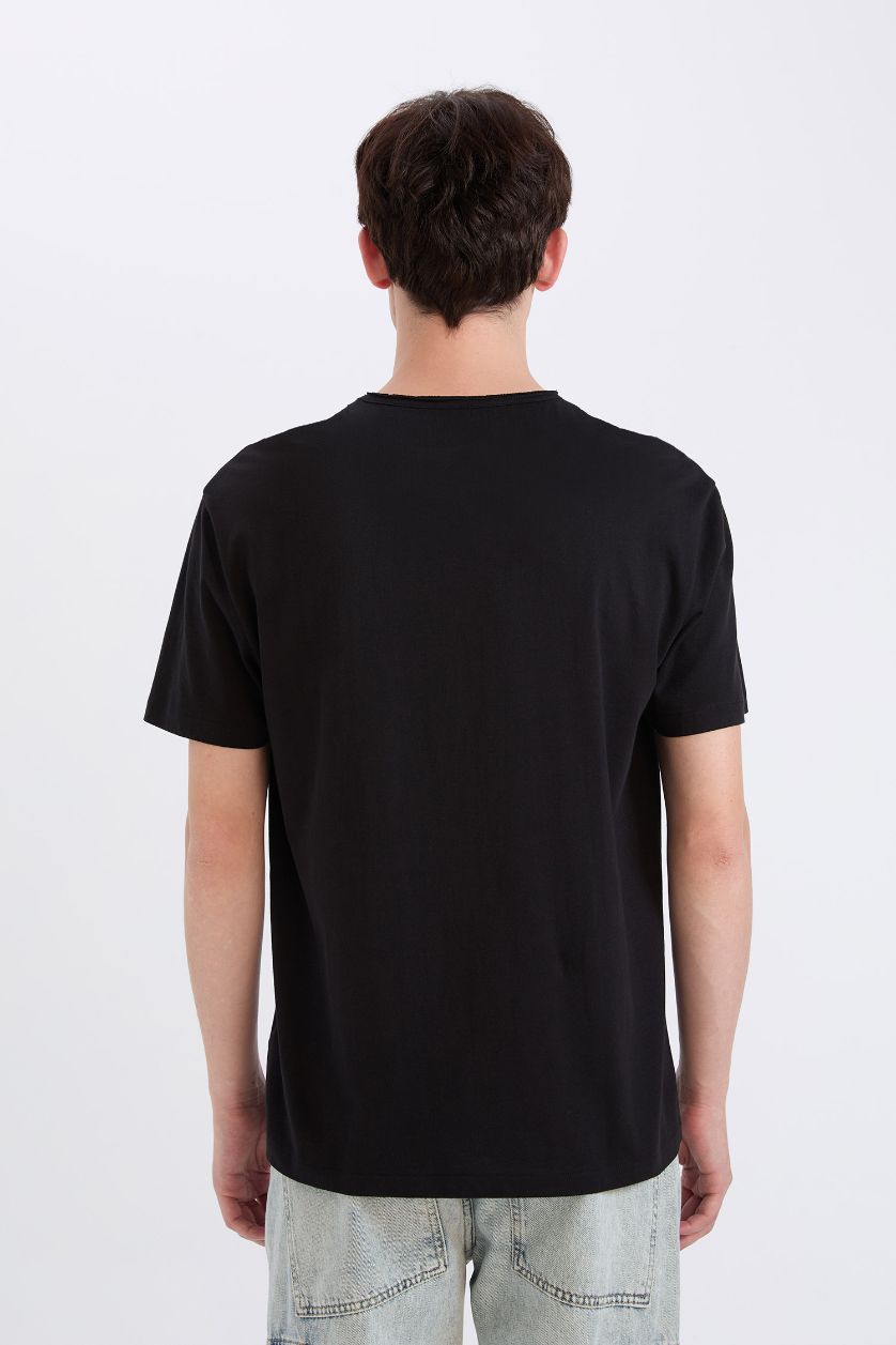 MAN Black Regular Fit Crew Neck Heavy Fabric T-Shirt