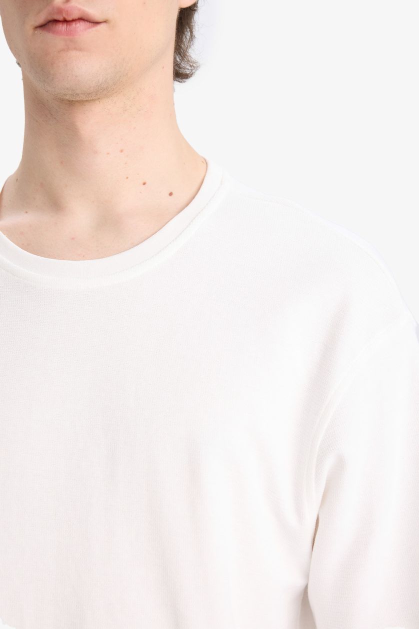 رجال بيج فاتح تيشيرت نص ردن أوفر سايز بياخة مستديرة