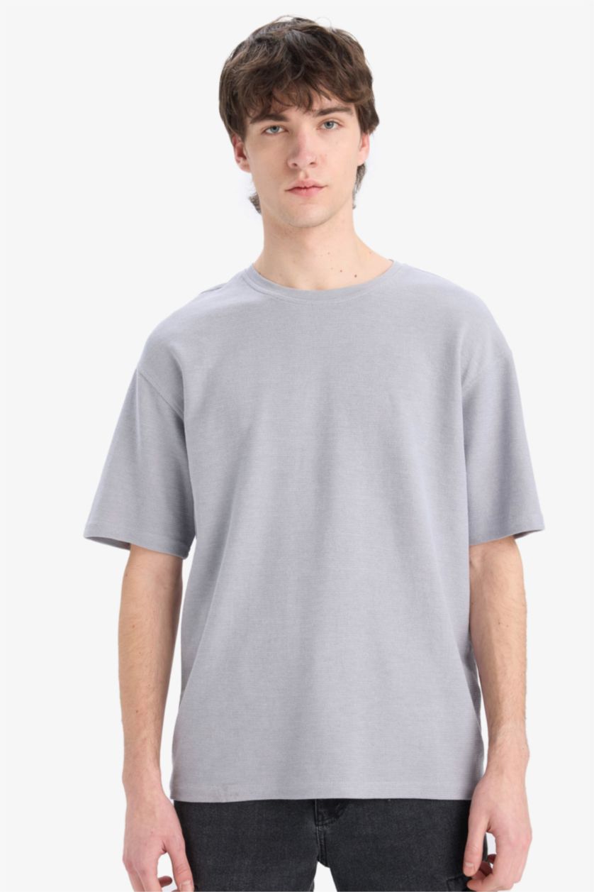 Man Grey Boxy Fit Crew Neck Short Sleeve T-Shirt