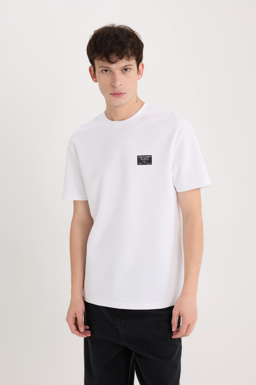 Erkek Beyaz Regular Fit Bisiklet Yaka Ütü Gerektirmeyen Nefes Alabilen Baskılı Kısa Kollu Ağır Kumaş Tişört