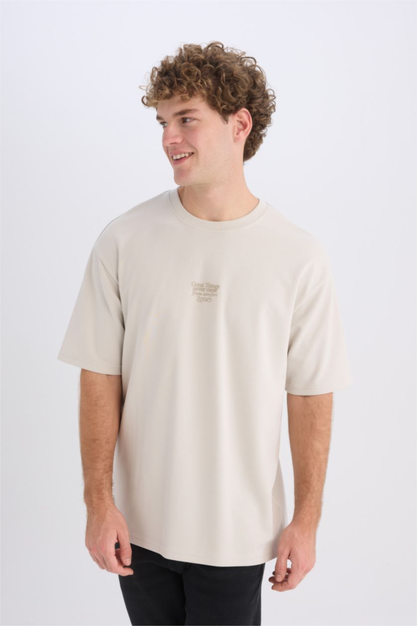 Erkek Açık Gri Boxy Fit Bisiklet Yaka Ütü Gerektirmeyen Nefes Alabilen Baskılı Kısa Kollu Ağır Kumaş Tişört