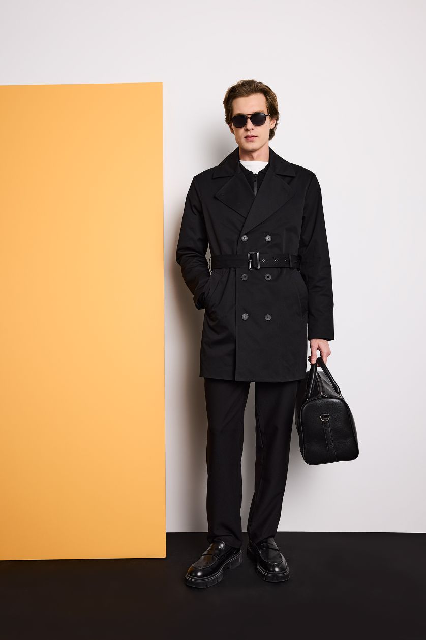 Man Black Slim Fit Lined Buttoned Coat