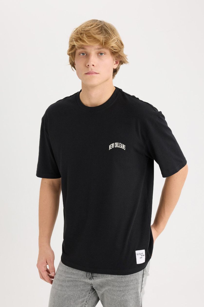 Erkek Siyah %100 Pamuk Boxy Fit Bisiklet Yaka Baskılı Kısa Kollu Tişört