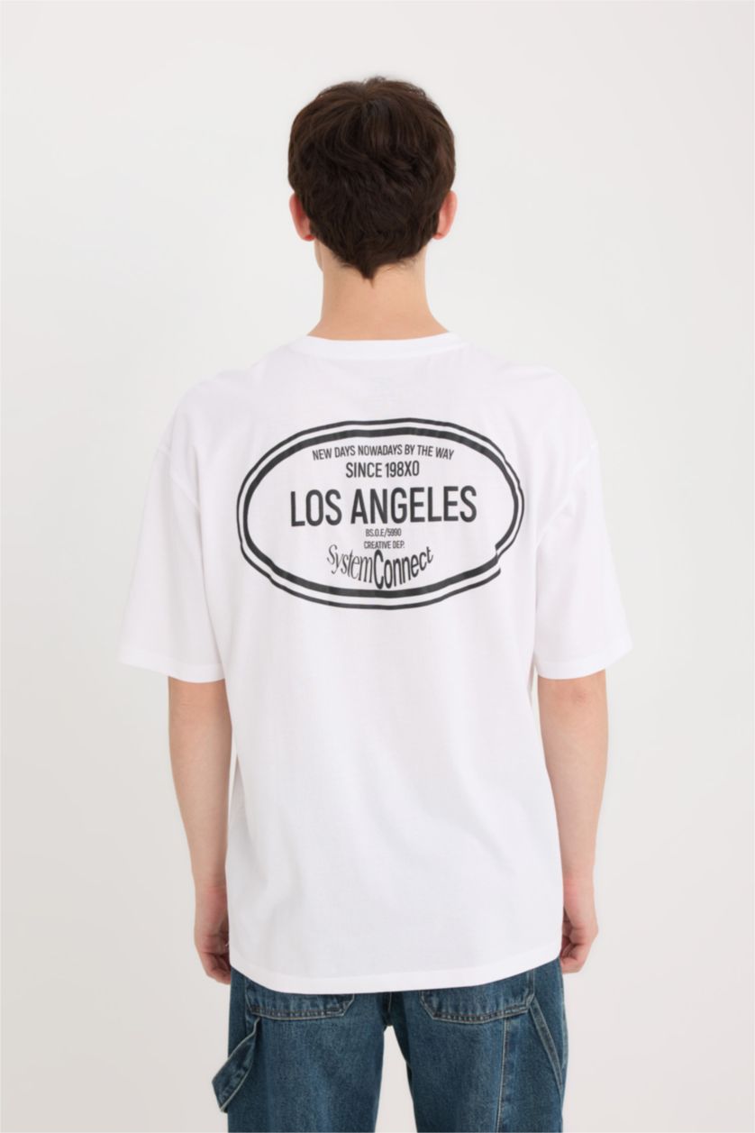 Erkek Beyaz %100 Pamuk Oversize Geniş Kalıp Bisiklet Yaka Sırt Baskılı Kısa Kollu Tişört