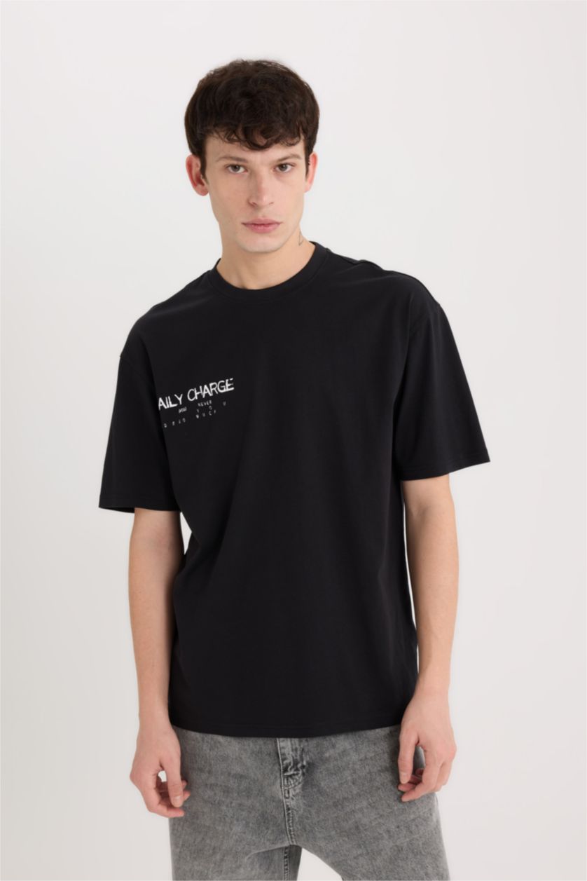 Erkek Siyah %100 Pamuk Boxy Fit Bisiklet Yaka Sırt Baskılı Kısa Kollu Tişört