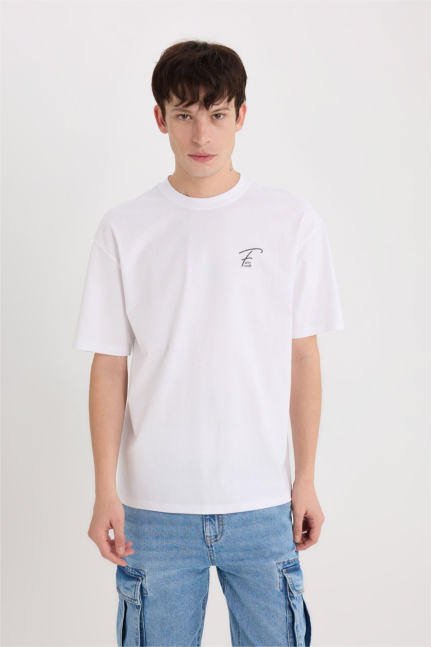 Man White Comfort Fit Crew Neck Printed Short Sleeve T-Shirt