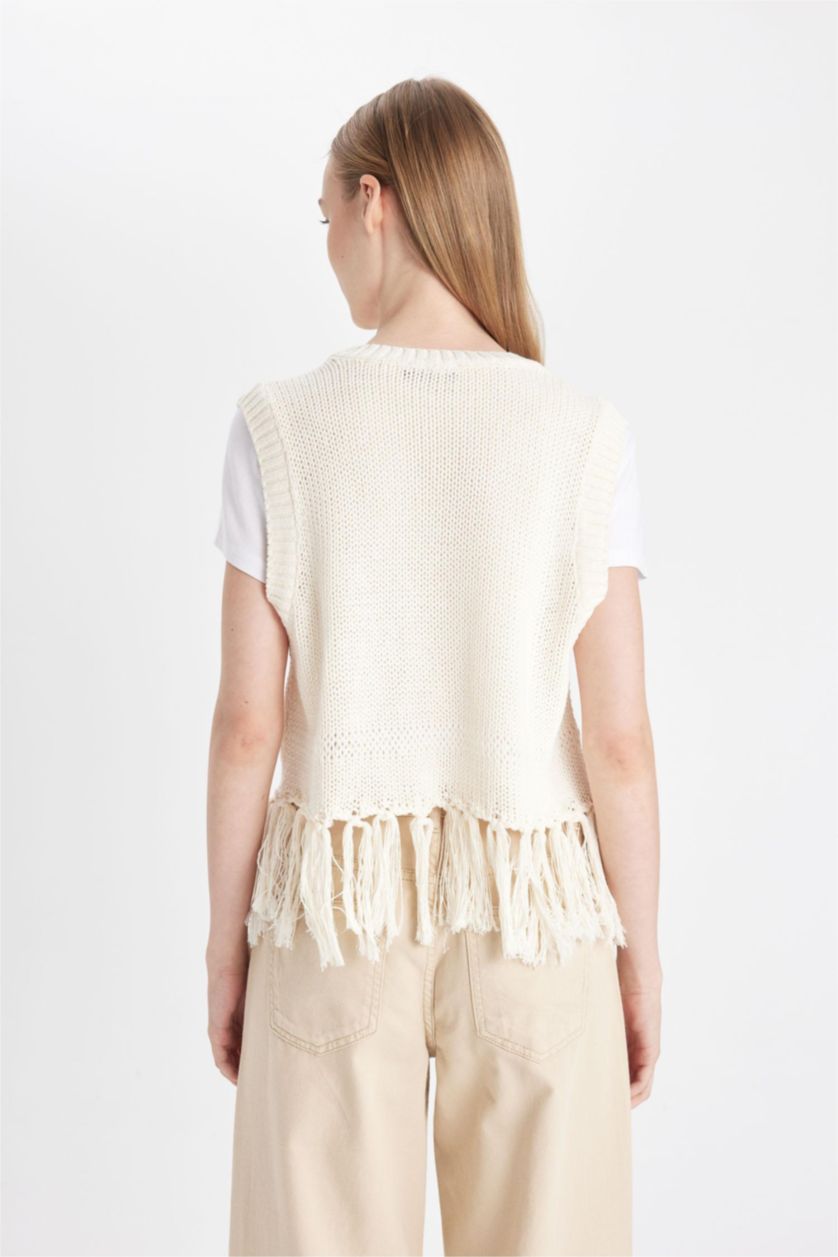 Kadın Açık Taş Bisiklet Yaka Basic Düz Püsküllü Triko Süveter