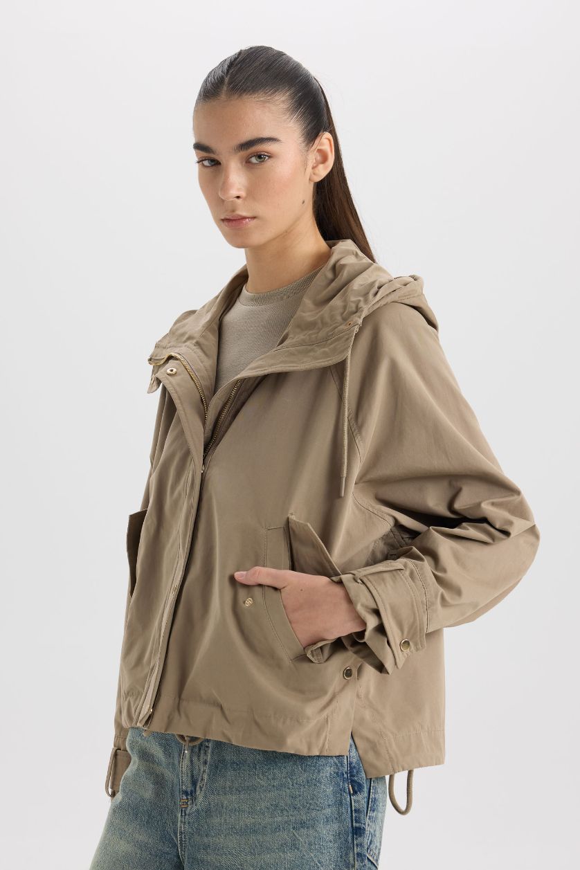 نساء بني فاتح جاكيت خفيف قطن قصة عادية بغطاء للرأس