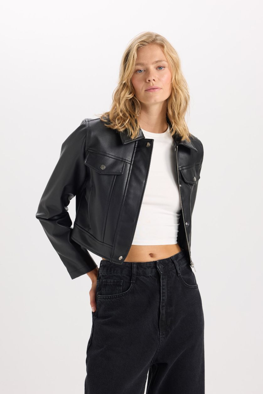 Kadın Siyah Suni Deri Mont Polo Yaka Cepli Fermuarlı Çıtçıtlı