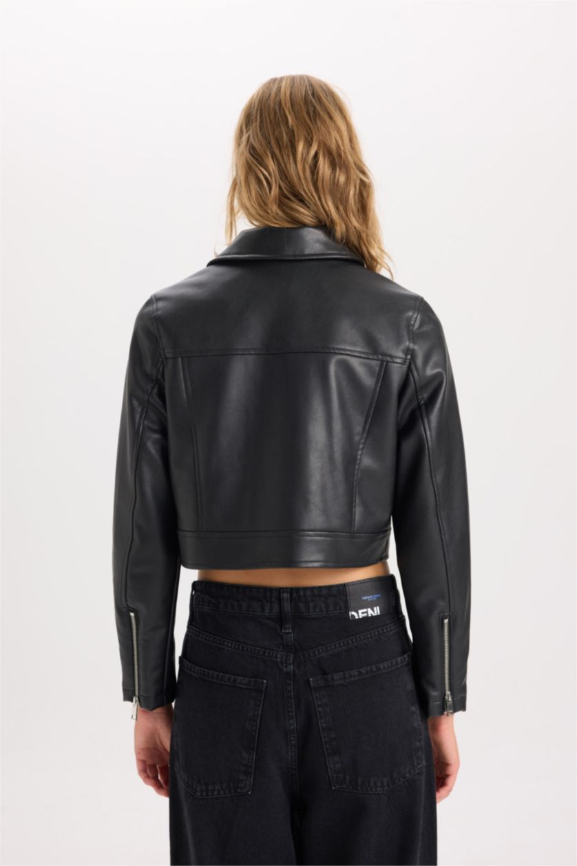 Kadın Siyah Suni Deri Mont Polo Yaka Cepli Fermuarlı Çıtçıtlı