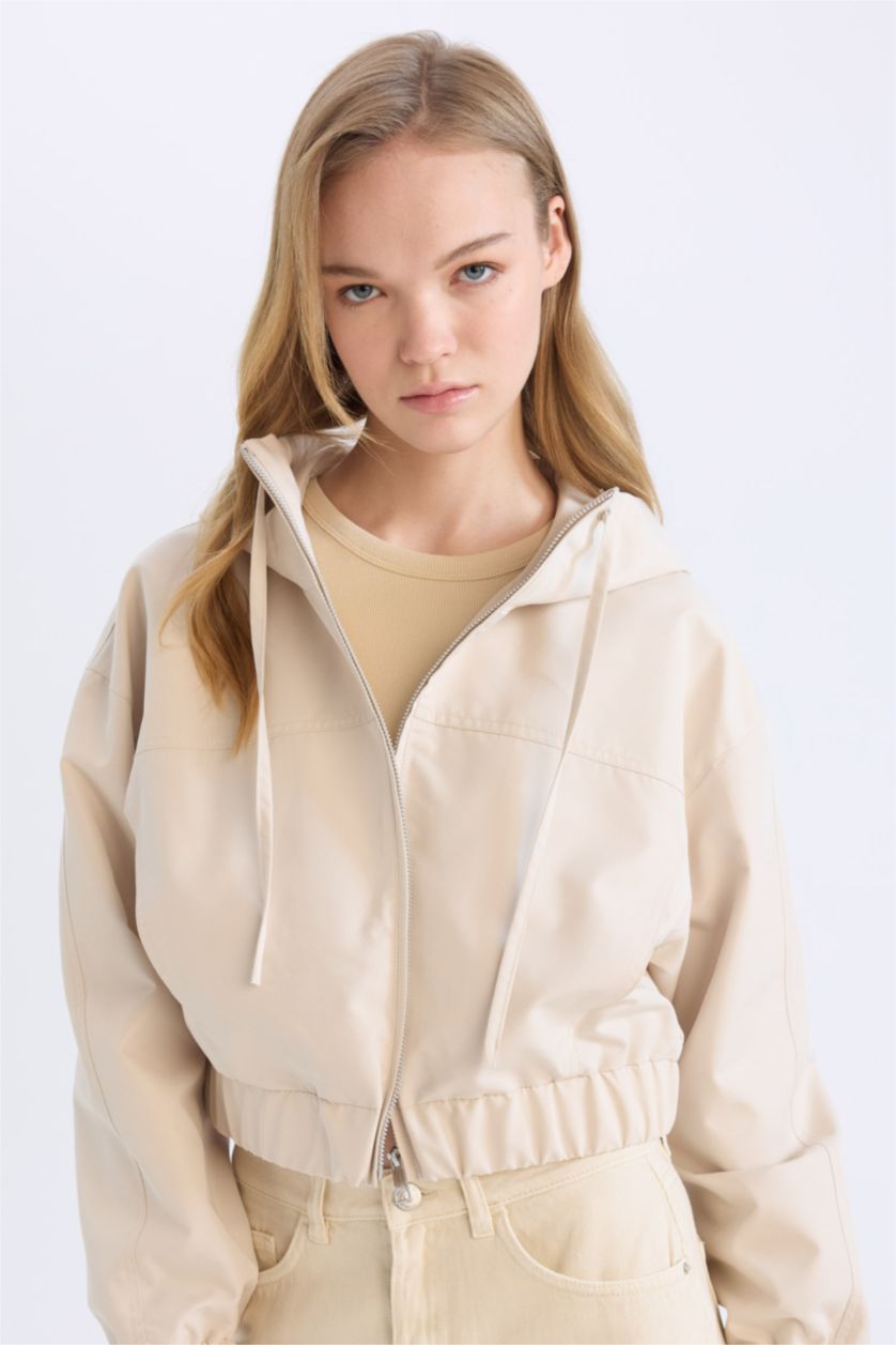 Kadın Ekru 	Su Geçirmez Kapüşonlu Fermuarlı Mont