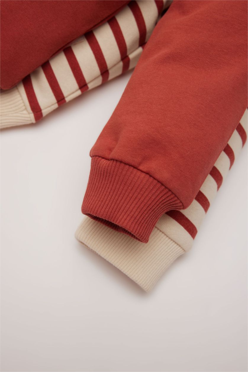 مولود ذكر اللون الطوبي سويت شيرت مخطط قصة عادية بياقة مستديرة ببطانة ناعمة من قطعتين