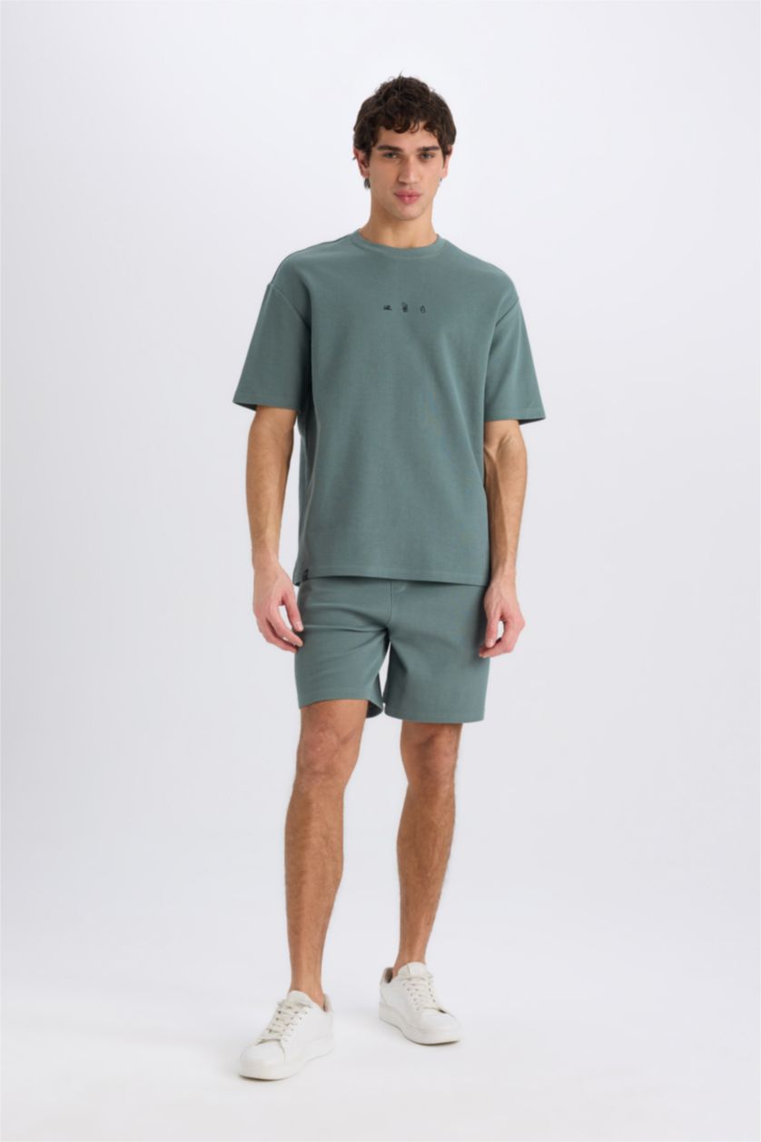 رجال أخضر تيشيرت أوفر سايز مطبوع برقبة مستديرة