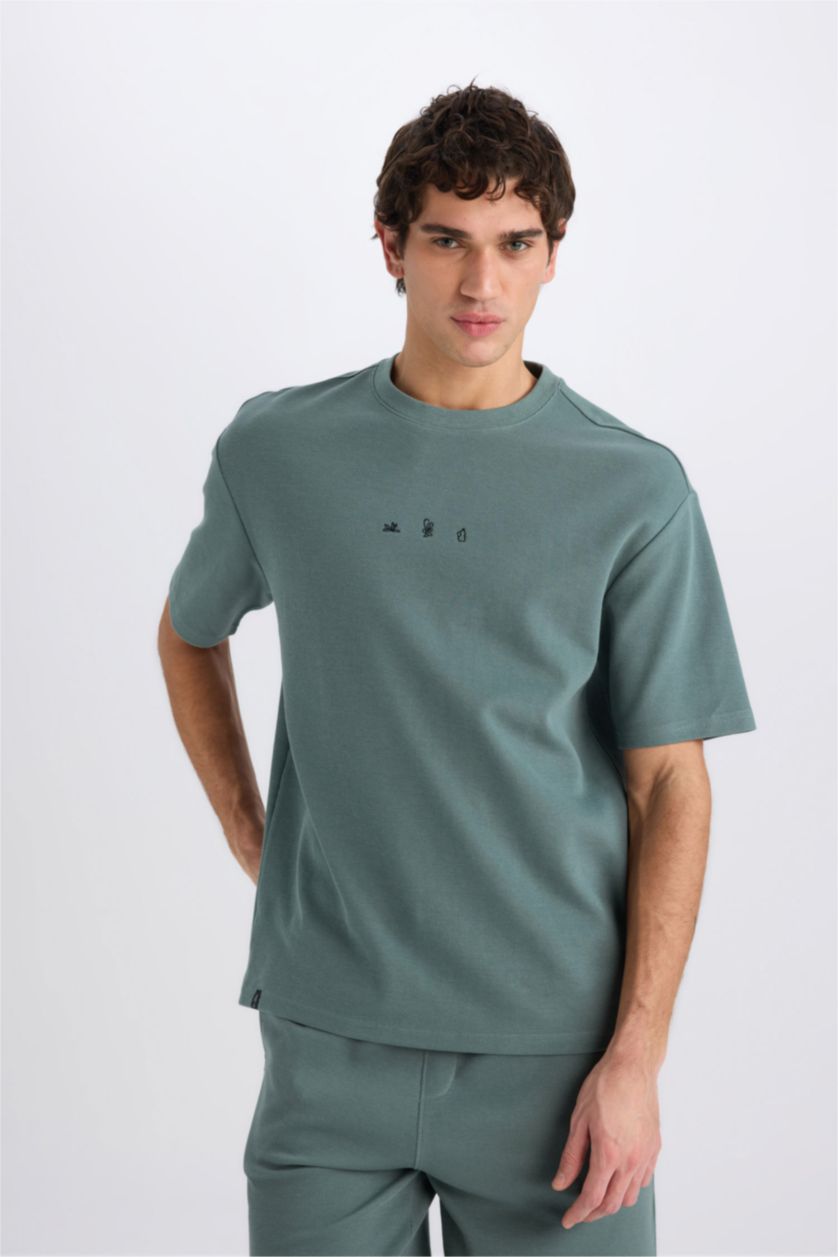 رجال أخضر تيشيرت أوفر سايز مطبوع برقبة مستديرة