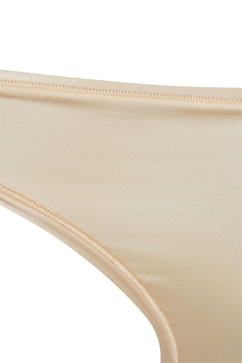 حريمي بيج كلوت ثونغ من Fall in Love