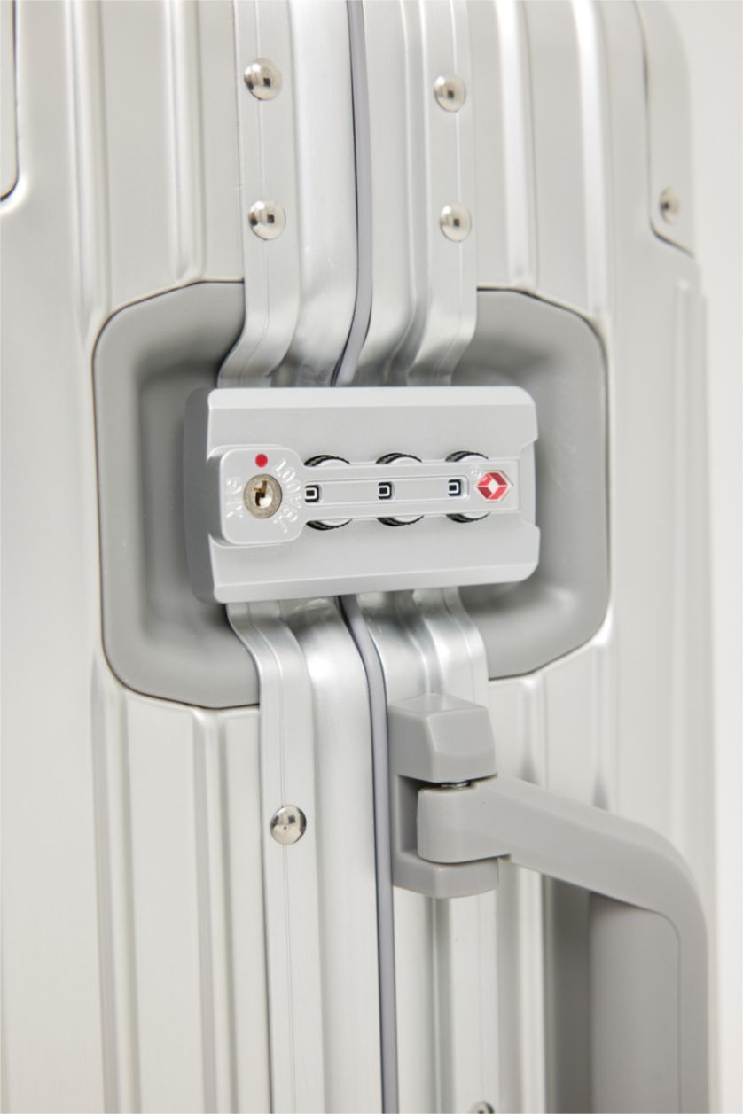 Kadın Gri Küçük Unisex Sert Kapaklı Çekçekli Orta Boy Gri Alüminyum Kasa Valiz