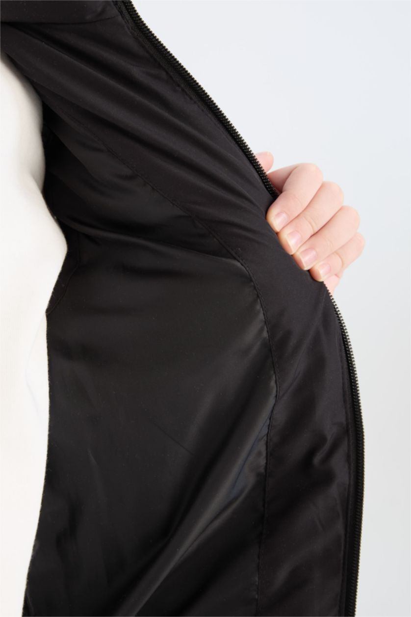 BOYS & TEENS Black Boy Waterproof Zippered Stand Collar Vest