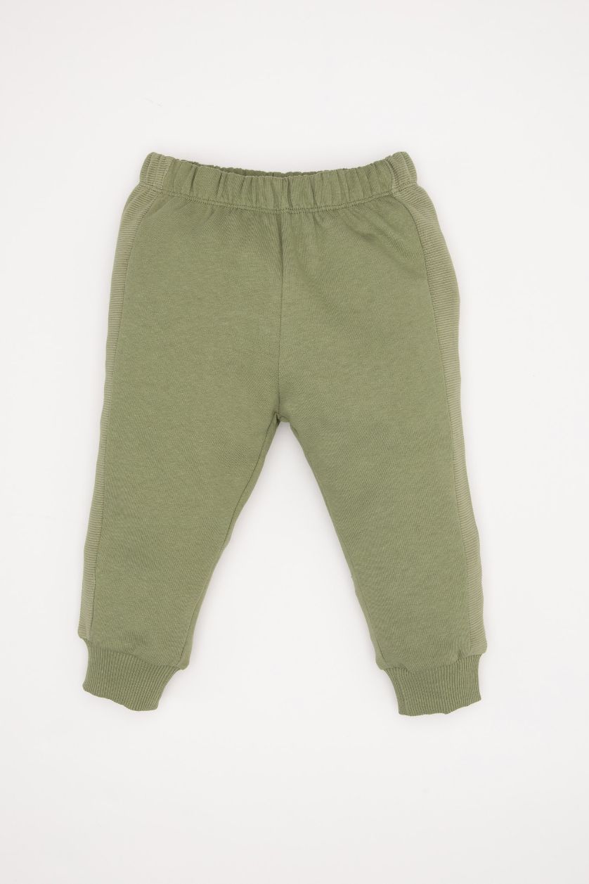 مولود ذكر كاكي طقم بطبعة شعار قماش رقيق برقبة مستديرة من قطعتين