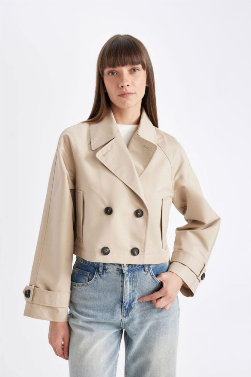 WOMAN Ecru Trenchcoat