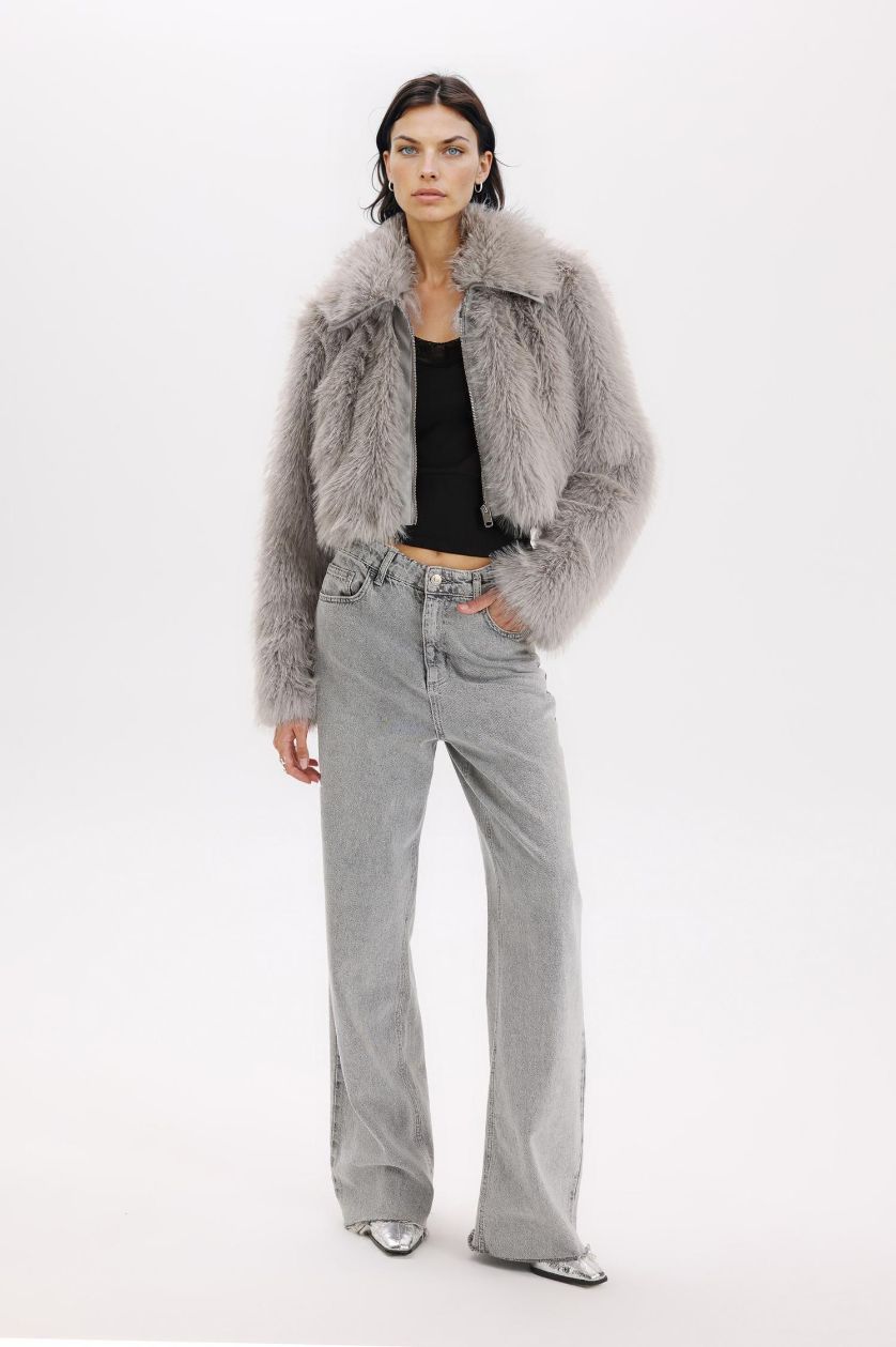 Kadın Gri Regular Fit Cepli Fermuarlı Kısa Suni Kürk Ceket Mont