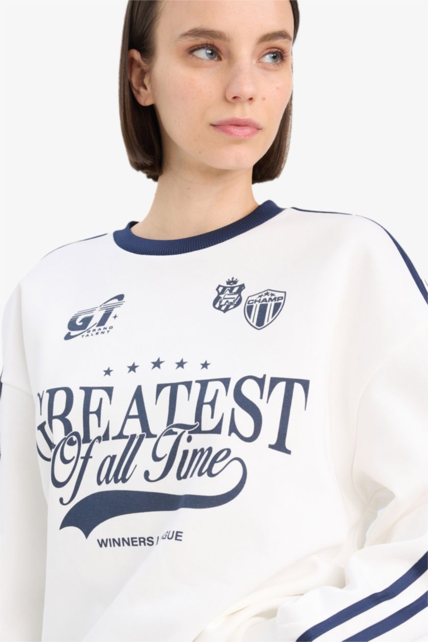 Kadın Kırık Beyaz Oversize Geniş Kalıp Bisiklet Yaka Baskılı Kalın Sweatshirt