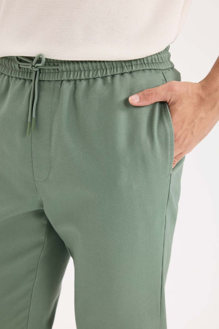 MAN Light Green Combed Waist Tied Jogger Pants
