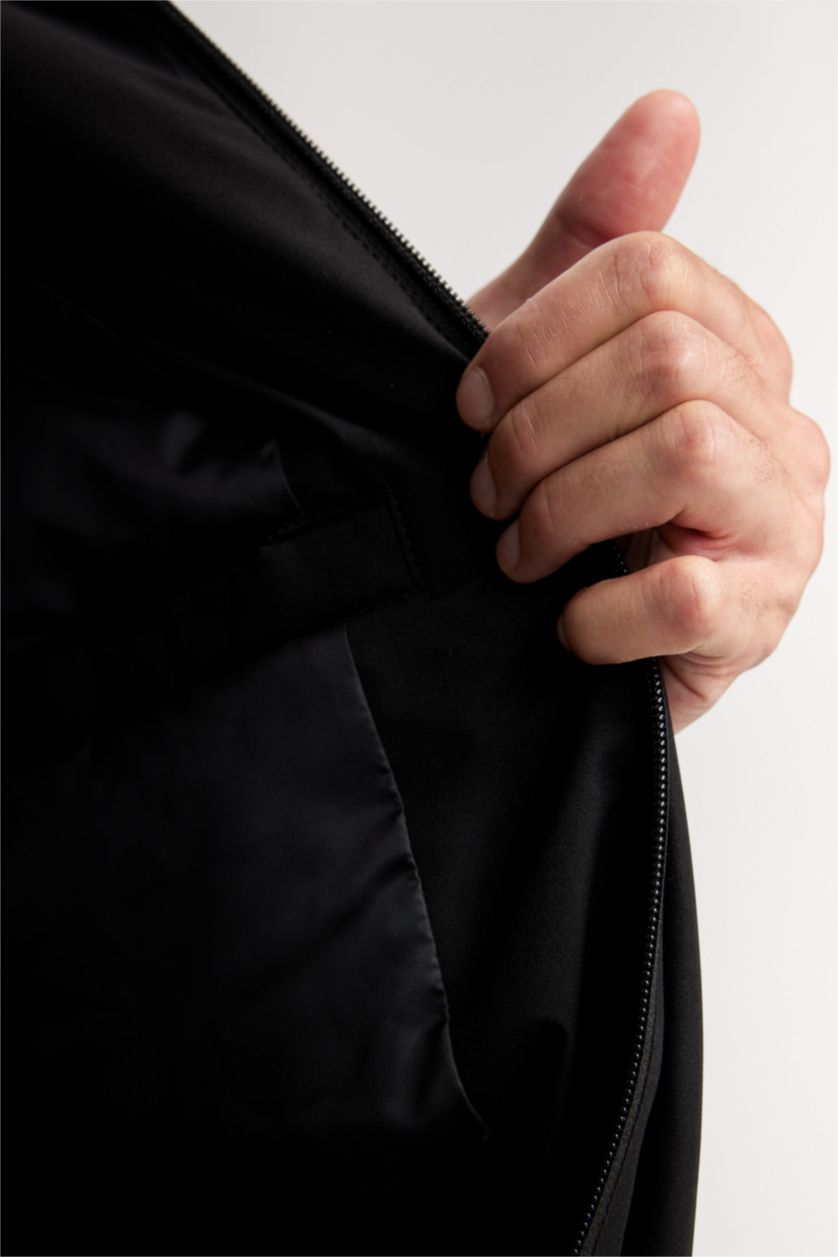 رجال أسود جاكيت خفيف قصة عادية بغطاء للرأس