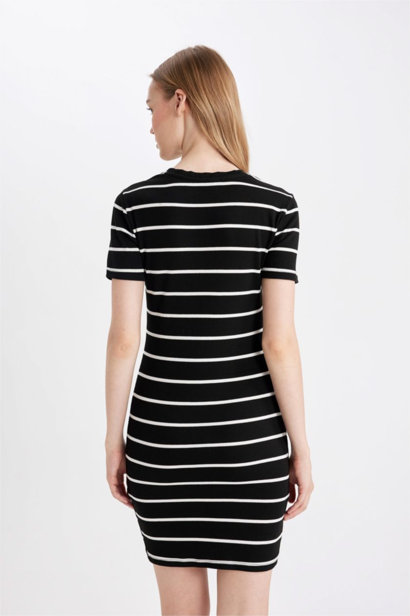 Kadın Siyah Bodycon Vücudu Saran Bisiklet Yaka Çizgili Fitilli Kaşkorse Kısa Kollu Mini Elbise